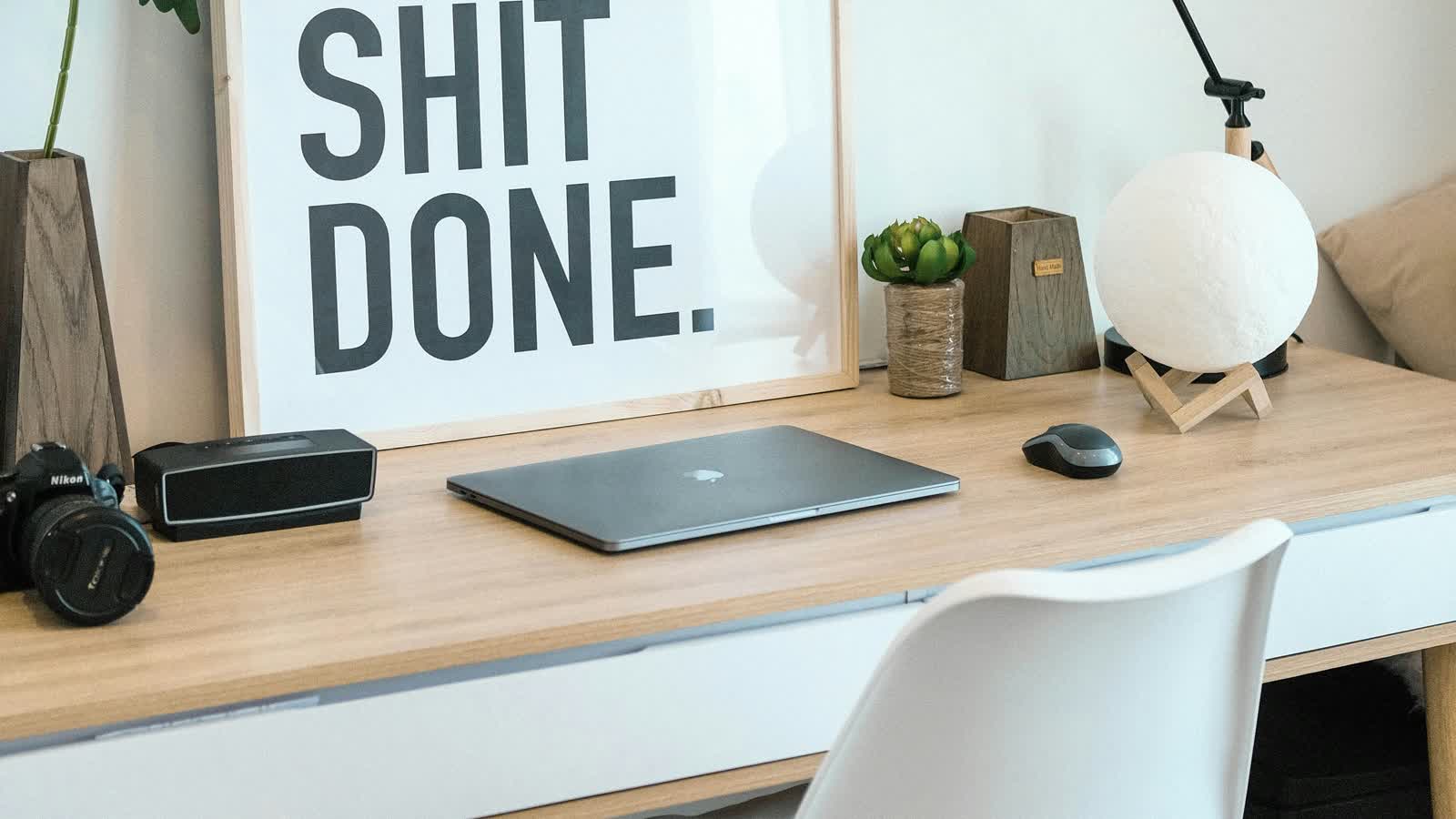 Why I Keep a Buy-Later List Instead of Shopping in the Moment